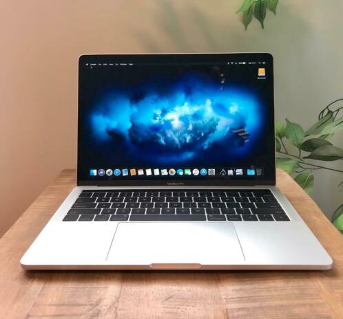 chapp  MacBook Pro 13034 2018 i716GB2TB  Applecare  BTW