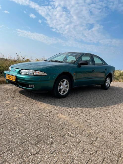 Chevrolet Alero 2.4 Sedan AUT 1999 Groen