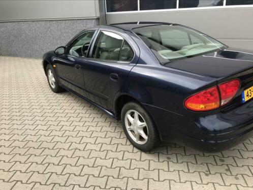 Chevrolet Alero 2.4 Sedan AUT 2000 Blauw