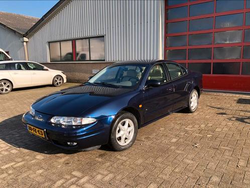 Chevrolet Alero 3.4 Sedan AUT 2000 Blauw