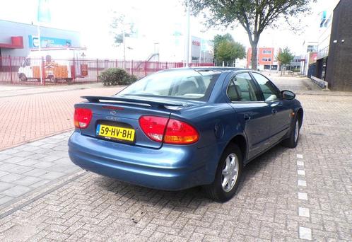 Chevrolet Alero 3.4 Sedan AUT 2001 Blauw