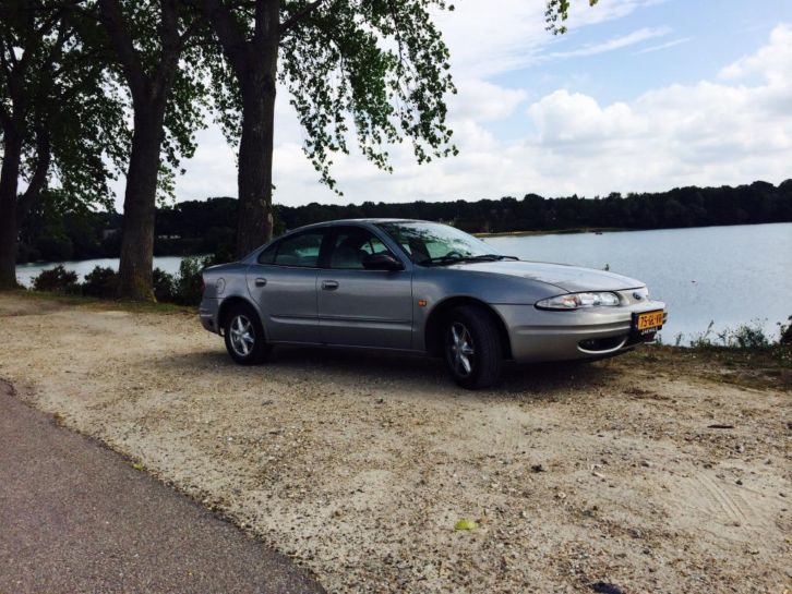 Chevrolet Alero 3.4 Sedan AUT 2001 Grijs LPG G3