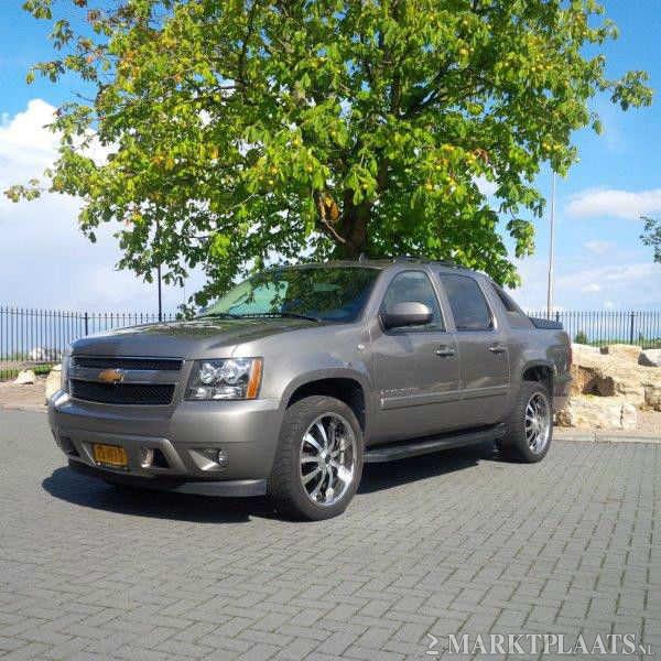 Chevrolet Avalanche LTZ 5,3 L V8 LPI Navigatie  DVD 4x4