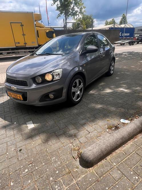 Chevrolet Aveo 1.2 4-DEURS 2012 Grijs