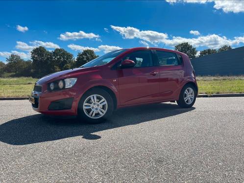 Chevrolet Aveo 1.2 5-DEURS 2011 Rood