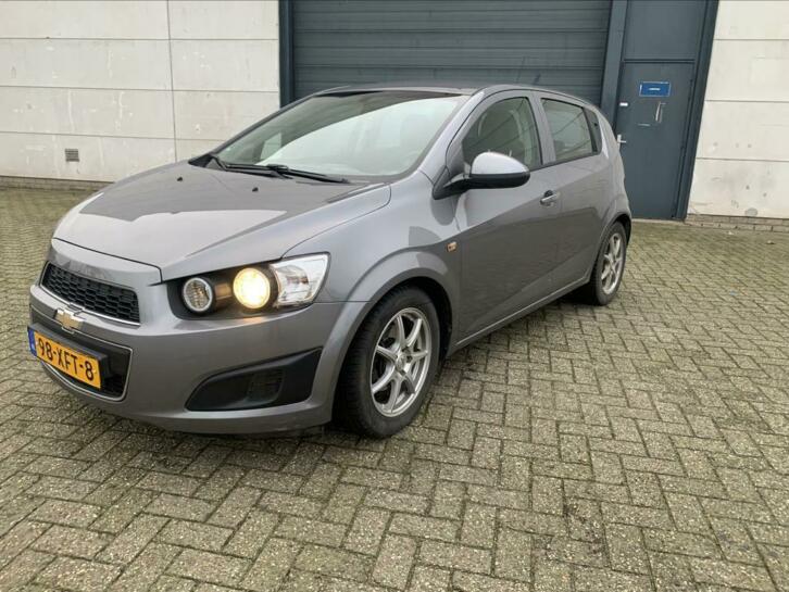 Chevrolet Aveo 1.3D 5-DEURS 2012 Grijs