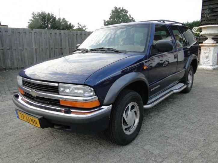 Chevrolet Blazer 4-DOOR 4.3 AUT (bj 2002)