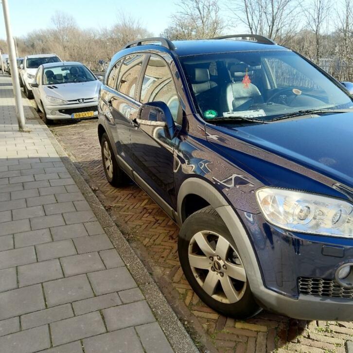 Chevrolet Captiva 2.4 4WD 2008 Blauw 7 persoons