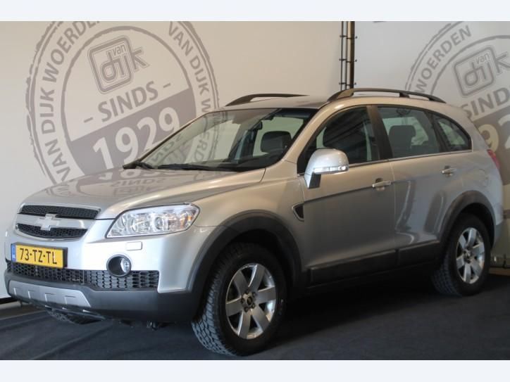 Chevrolet Captiva 2.4I EXECUTIVE 4WD 7 ZITTER, LEDER, TREKHA