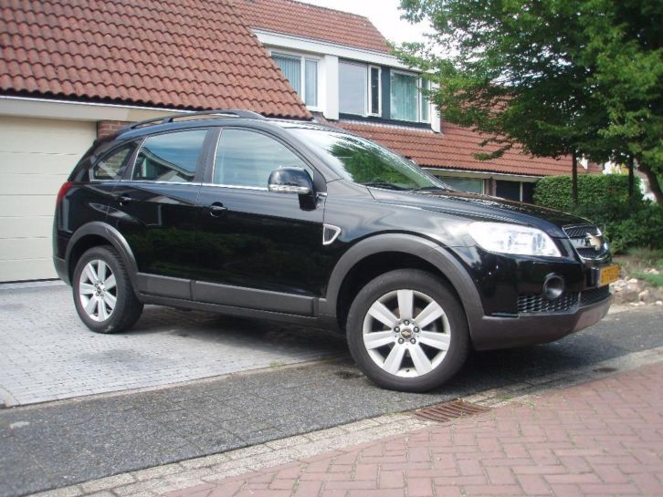 Chevrolet Captiva 3.2 4WD AUT EXECUTIVE 2006 zwart