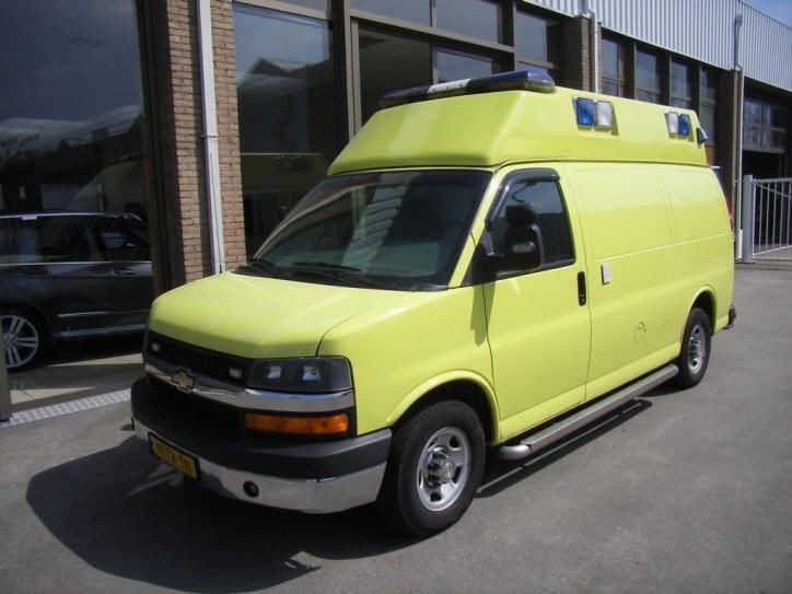 Chevrolet Chevy Van Ambulance - Ambulanz - ambulancia
