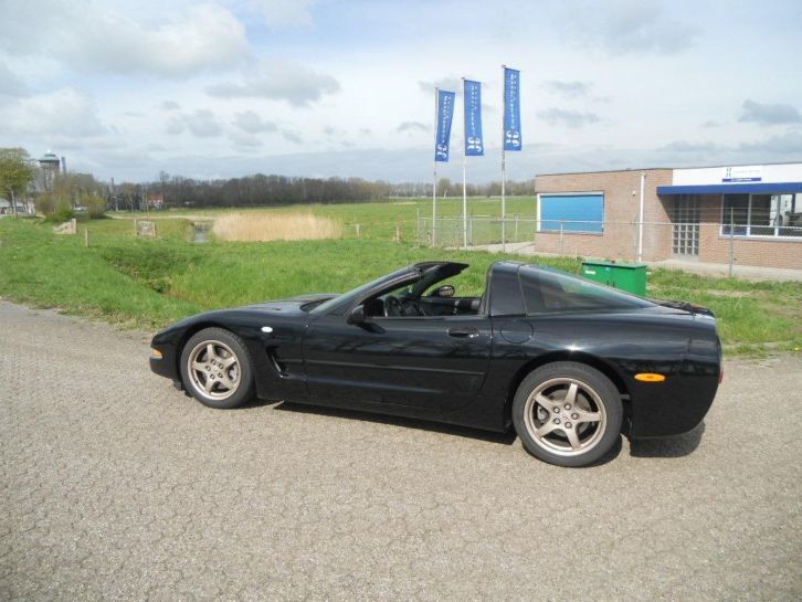 Chevrolet Corvette 5.7 1999 Zwart handgeschakeld