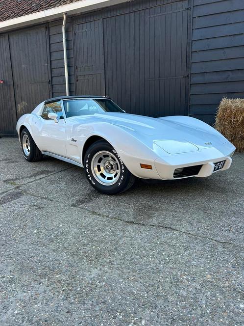 Chevrolet Corvette 5.7 AUT 1977 Rood