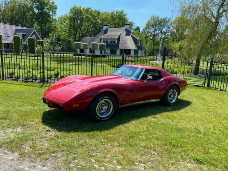 Chevrolet Corvette Stingray 1975 Rood MATCHING NUMBERS