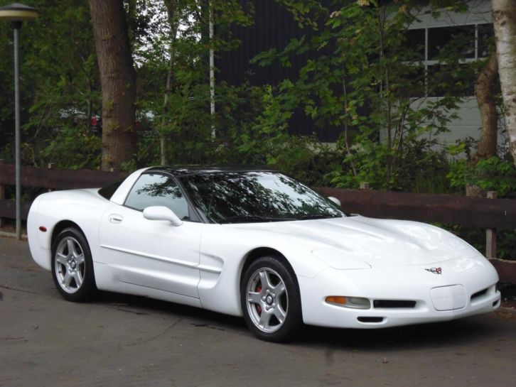 Chevrolet Corvette Targa 1999 5.7 V8 Coup Automaat