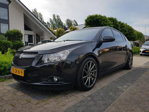 Chevrolet Cruze 1.8 LTZ 5DRS 2011 Zwart