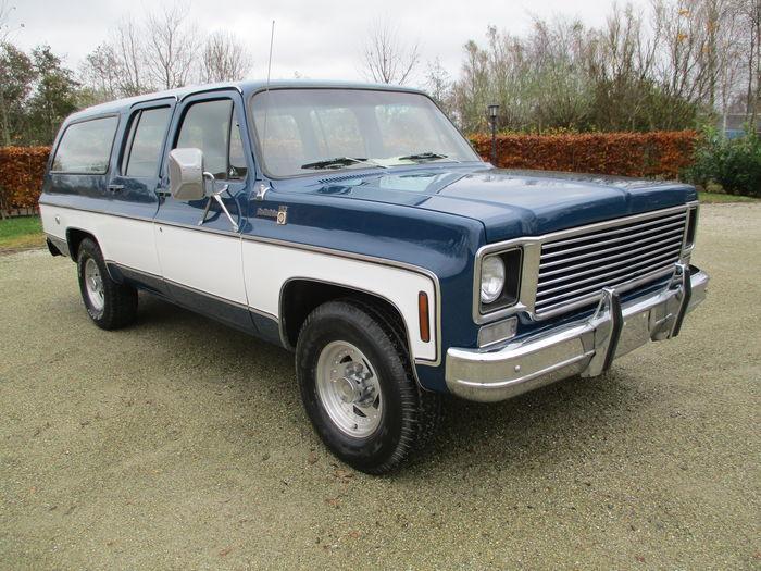 Chevrolet Scottsdale Suburban - 1975