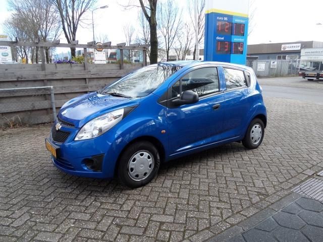 Chevrolet Spark 1.0 16V L met maar 44000 dkm heel mooi auto
