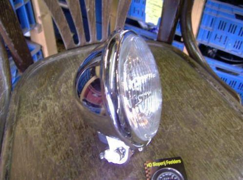 CHROME BATES STYLE 5-34 INCH HEADLAMP H4.New. 