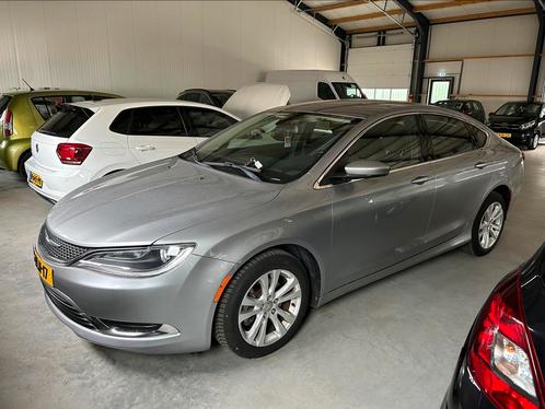 Chrysler 200 LTD  2.4 L  2014  190 PK  SCHADE