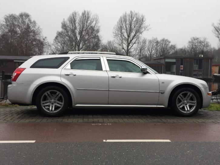 Chrysler 300C 2.7 I V6 Touring AUT 2005 144.689 km