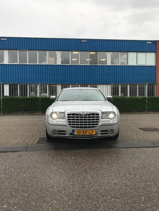 Chrysler 300C 3.0 CRD V6 AUT 2005 Grijs