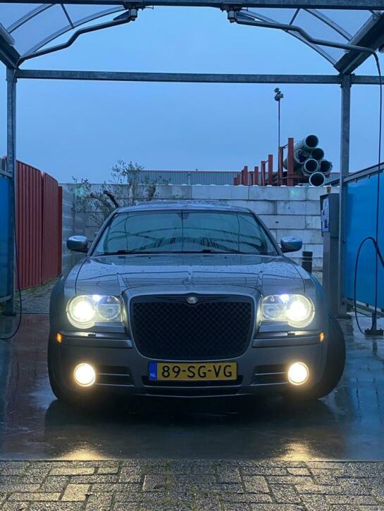 Chrysler 300C 3.0 CRD V6 AUT 2006 Grijs