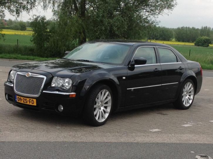 Chrysler 300C 3.0 CRD V6 AUT 2008 Zwart