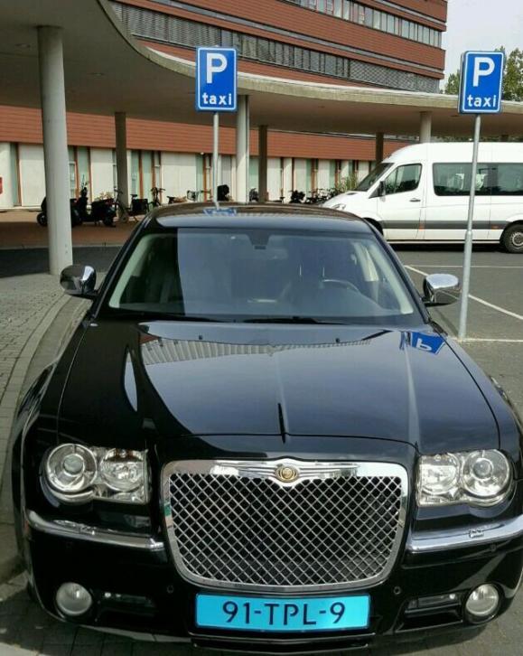 Chrysler 300C 3.0 CRD V6 AUT 2010 Zwart