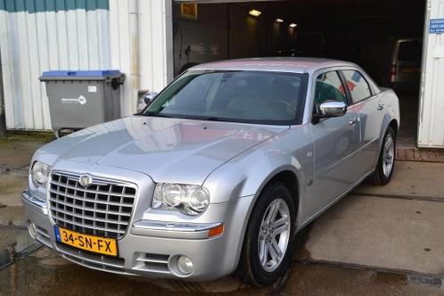 Chrysler 300C 3.0 V6 CRD Nederlandse Auto NAP 17-3-2023 APK