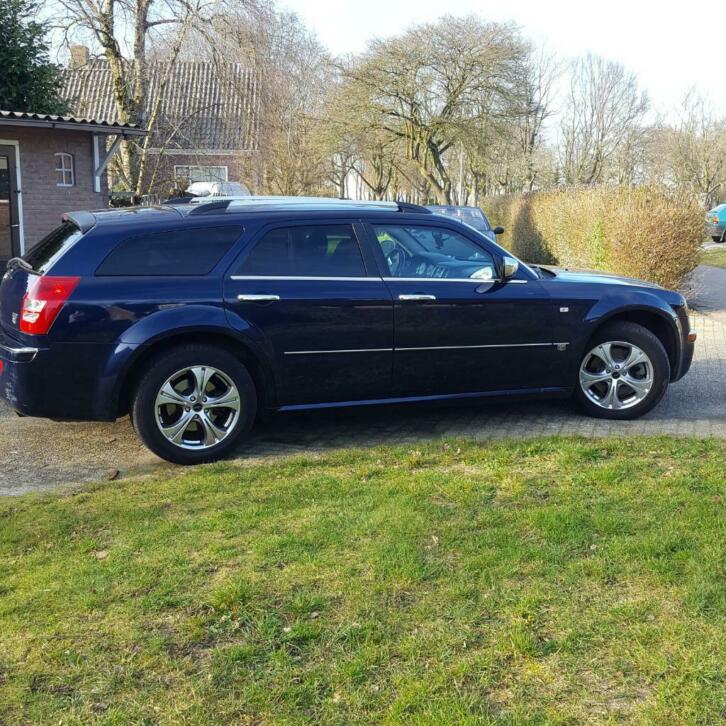 Chrysler 300C 3.5 I V6 Touring AUT 2006 Blauw