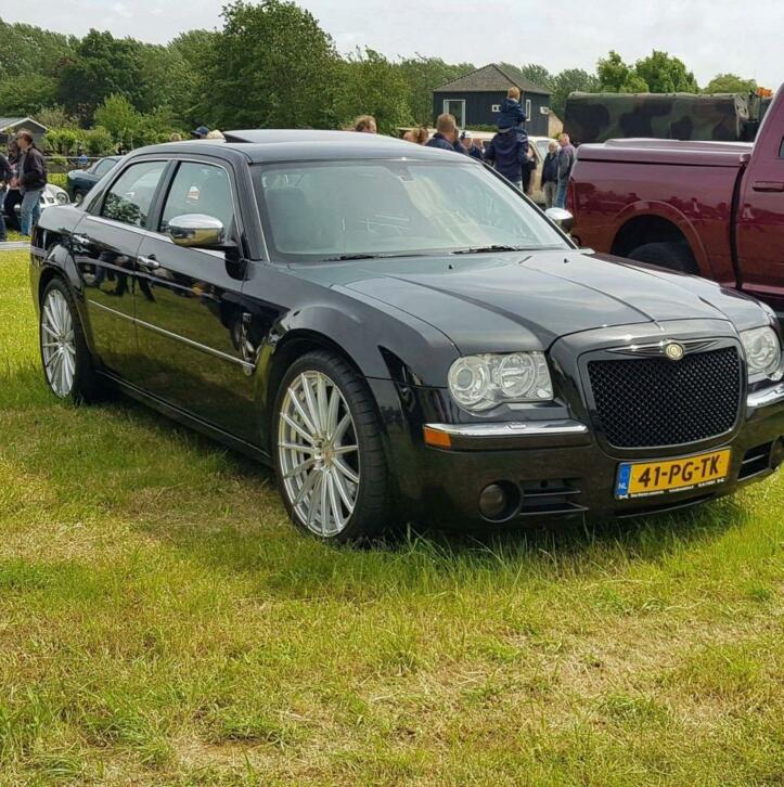 Chrysler 300C 5.7 HEMI