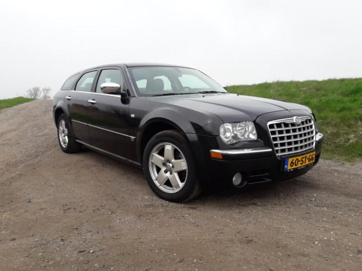 Chrysler 300C 5.7 I V8 AWD AUT 2006 Zwart