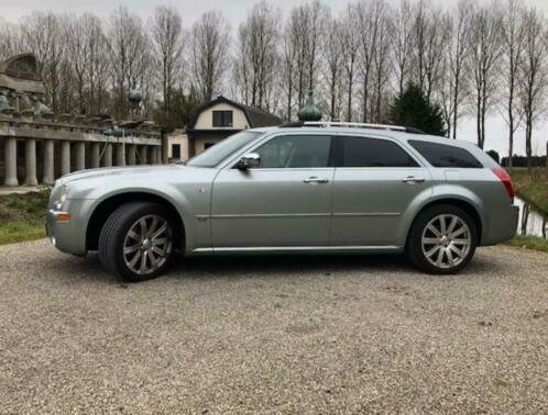 Chrysler 300C 5.7 I V8 Touring AWD AUT 2005 Groen