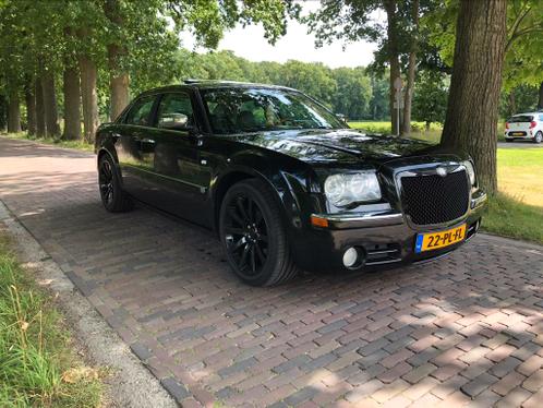 Chrysler 300C 5.7 V8 AUT 2004 Zwart