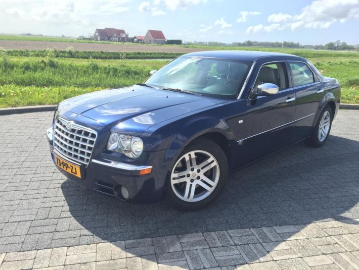 Chrysler 300C 5.7 V8 Hemi XenonLeer Showroomstaat 