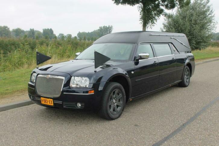 Chrysler 300C Krystal Hearse Rouwauto