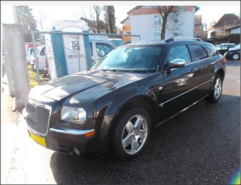 Chrysler 300C Touring 3.5 V6 AWD in onderdelen (demontage)