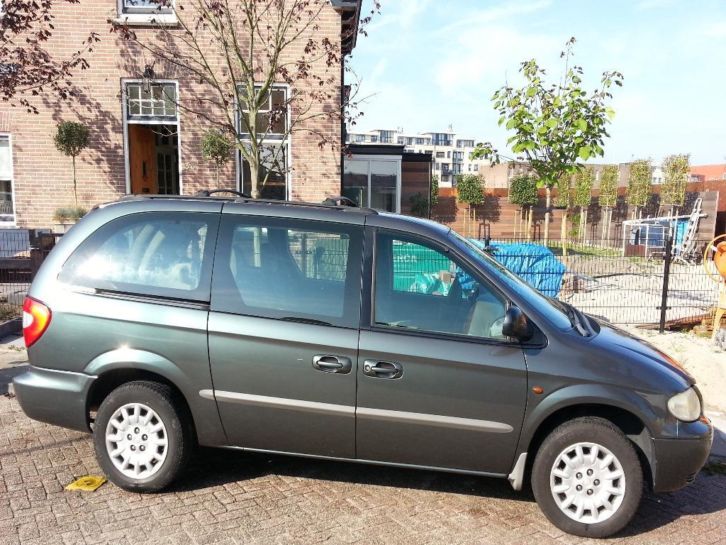 Chrysler Grand-Voyager 3.3 I AUT 2001 Groen defecte motor