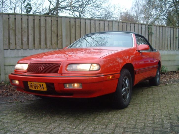 Chrysler LE BARON 1993 Rood GTC 3.0IV6 aut.