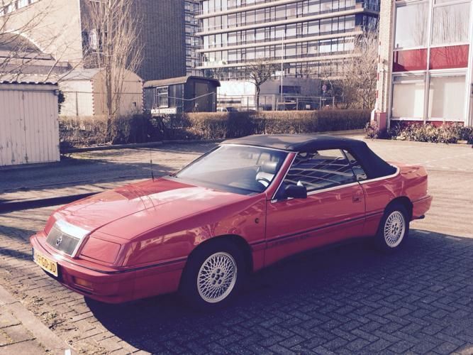 Chrysler LE-Baron 3.0 I Conv V6 AUT U9 1992 Rood