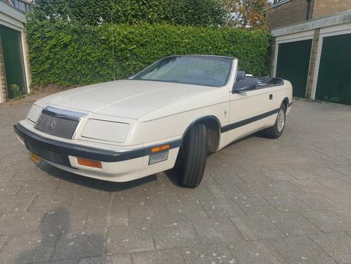 Chrysler  le baron in zeer mooie staat van b.j 1987.dus spec