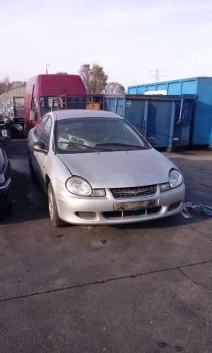 Chrysler Neon 2.0 bj. 2000 diversen onderdelen