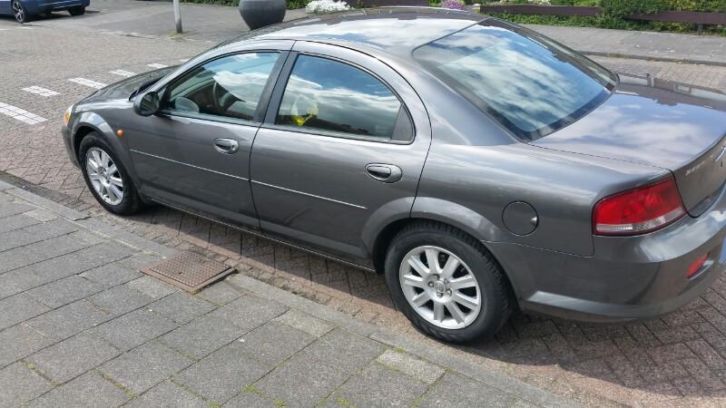 Chrysler Sebring 2.7 I V6 AUT 2004 bruin