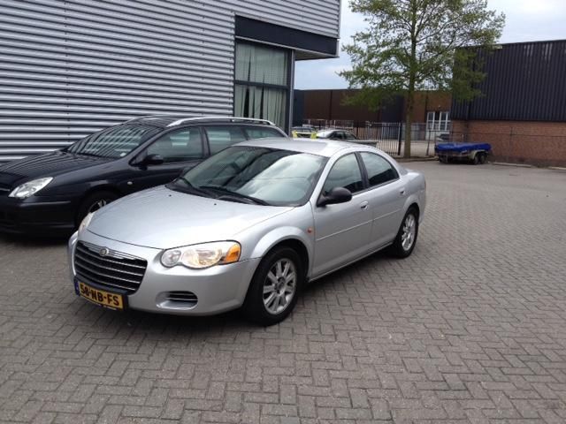 Chrysler Sebring 2.7 I V6 AUTOMAAT LPG G-3 2003 Grijs 