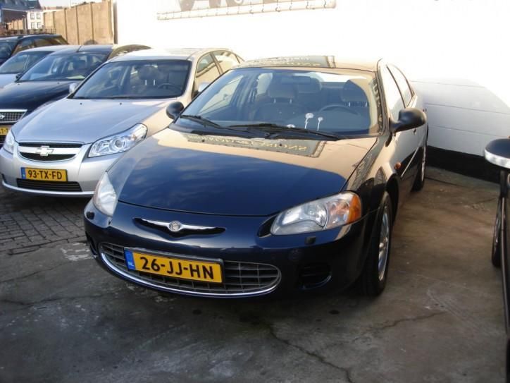 Chrysler Sebring 2.7i-V6 24V LE (bj 2002, automaat)