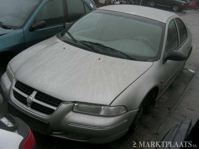 Chrysler stratus 2.0 C00 grijs - 1997 ONDERDELEN 5916 1