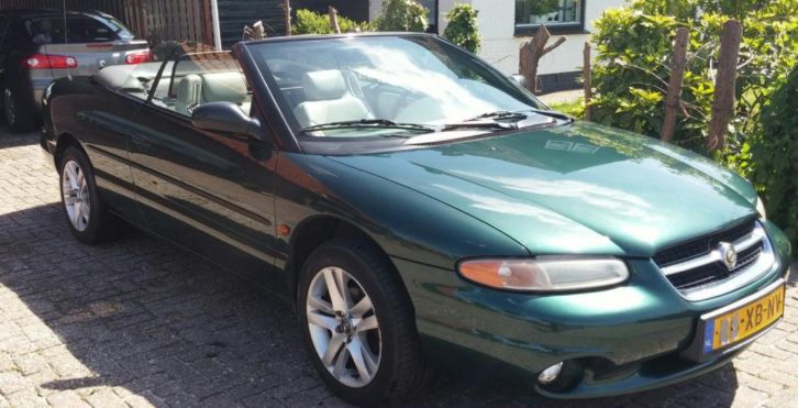 Chrysler Stratus 2.0 I 16V LE Convertible 1998 Groen