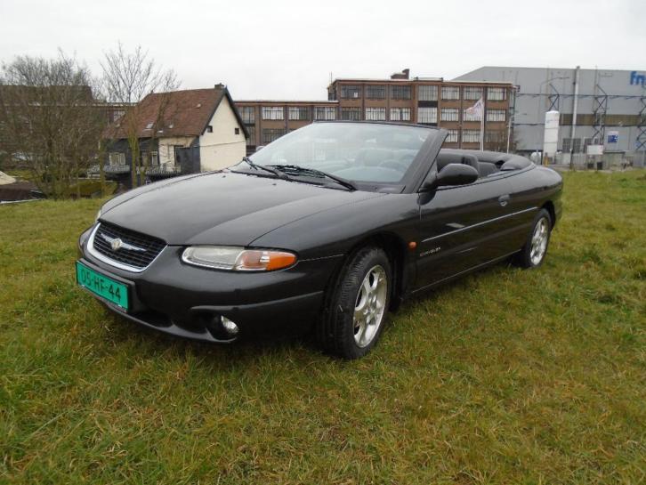 Chrysler Stratus 2.0 I 16V LE Convertible 2000 Zwart