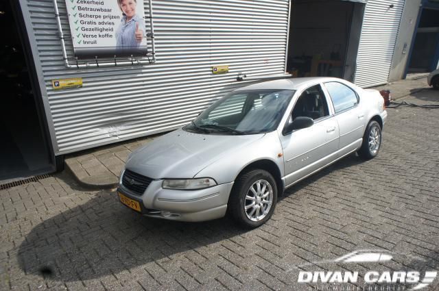 Chrysler Stratus 2.0i-16V LE AIRCO BJ 00